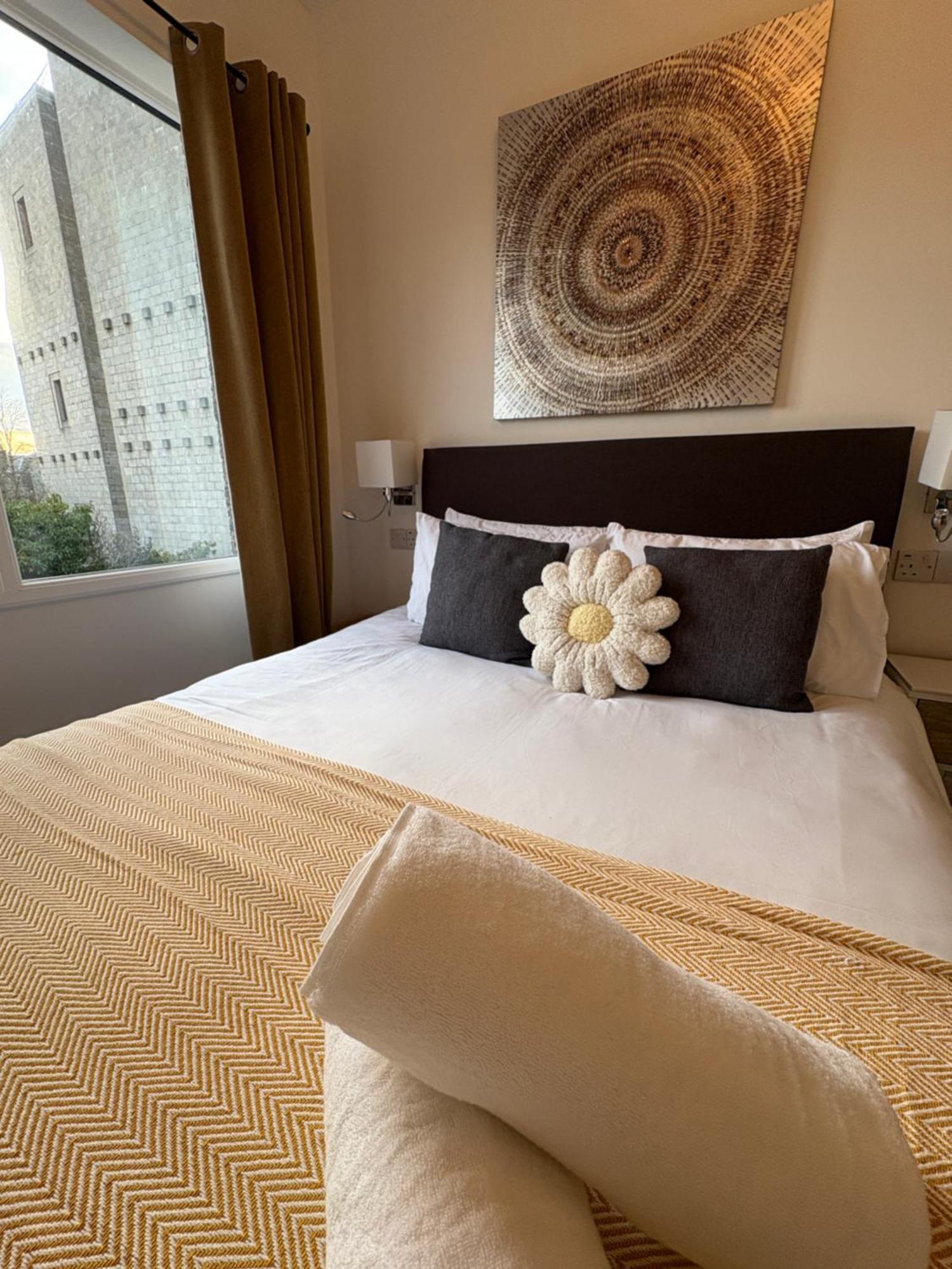 Mandela House Apartments เคิร์กคาลดี ภายนอก รูปภาพ