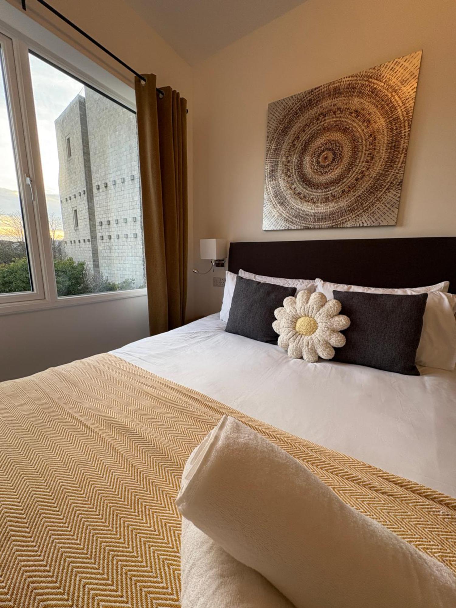 Mandela House Apartments เคิร์กคาลดี ภายนอก รูปภาพ